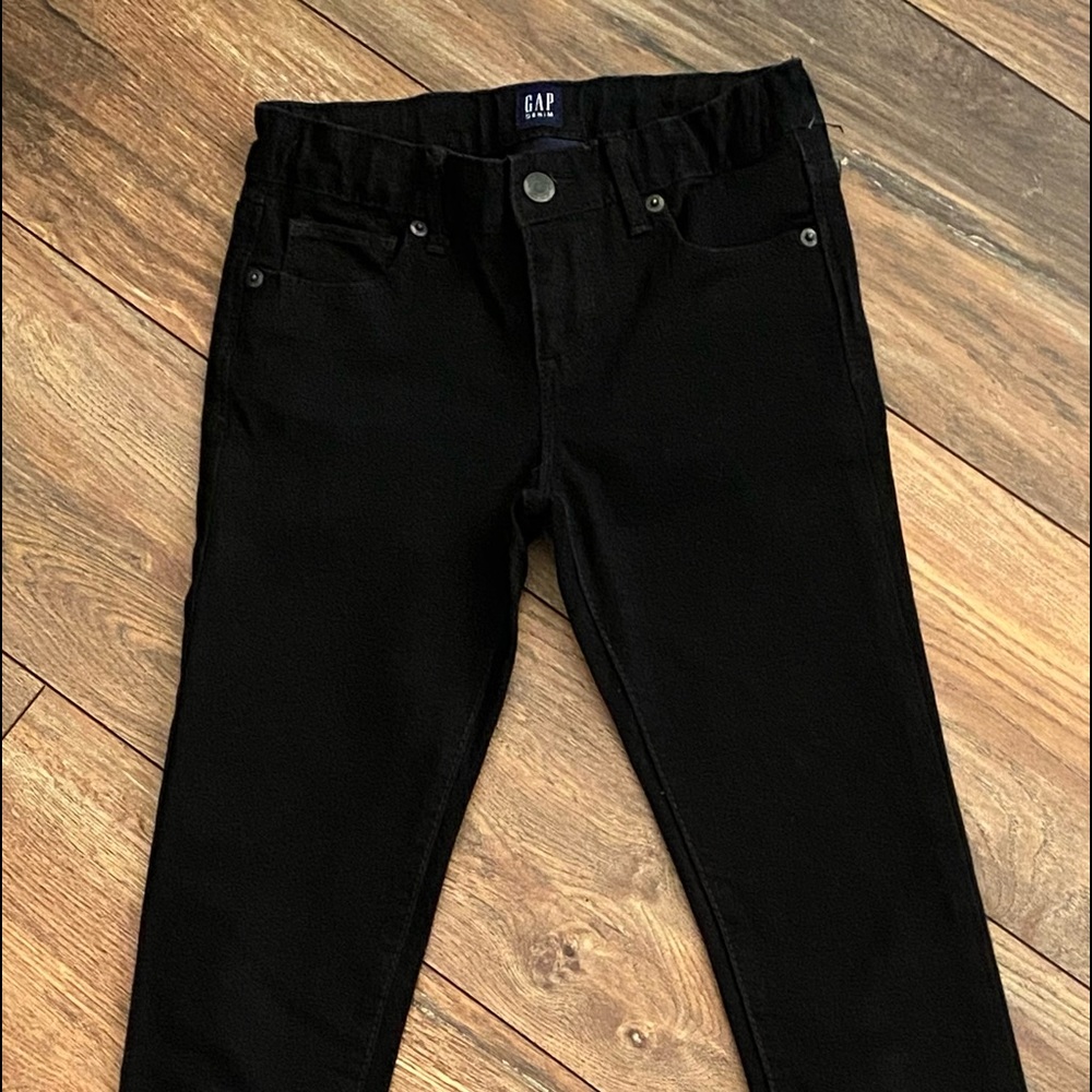 Gap girls black skinny jeans size 10. GUC